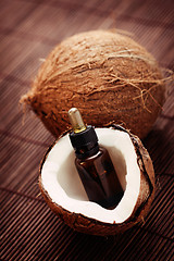 Image showing coconut essential oil