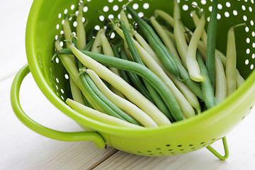 Image showing green and yellow beans