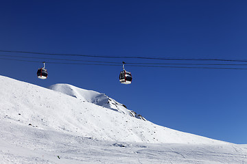 Image showing Gondola lift and ski slope