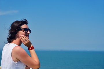 Image showing happy woman outdoor