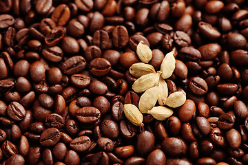 Image showing coffee beans with cardamom