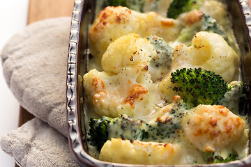 Image showing Gratin of cauliflower, broccoli and cheese