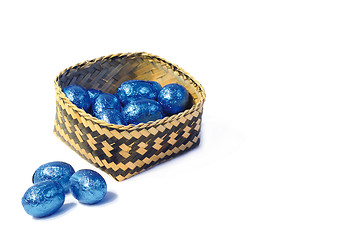 Image showing Blue eastereggs in a box