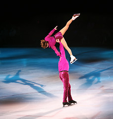 Image showing Figure skaters