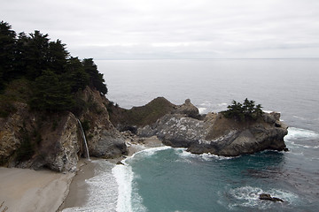 Image showing Julia Pfeiffer Waterfall