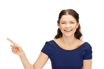 Image showing businesswoman pointing her finger