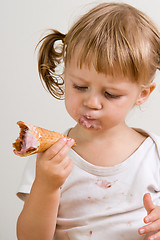 Image showing child eating ice cream