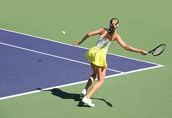 Image showing Woman playing tennis