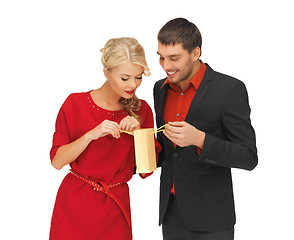 Image showing man and woman with present