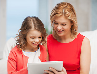 Image showing mother and daughter