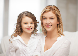 Image showing mother and daughter