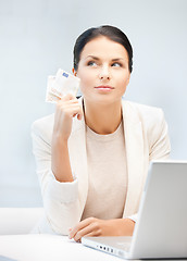 Image showing businesswoman with cash money