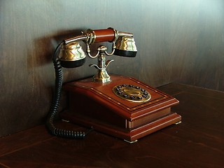 Image showing old fashioned phone
