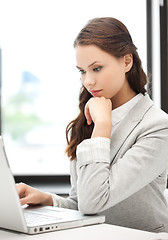 Image showing businesswoman with laptop