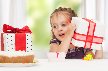 Image showing litle girl with birthday cake