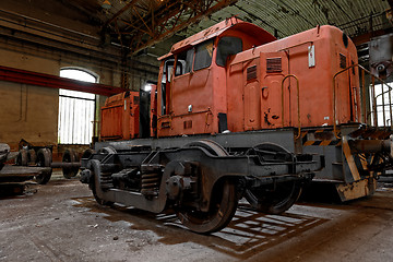 Image showing Freight train in garage