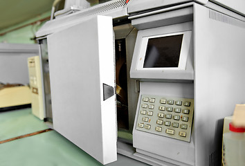 Image showing Old vintage computer in laboratory