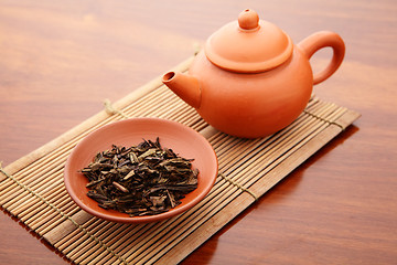 Image showing Chinese tea and teapot