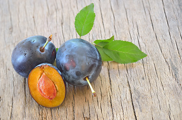 Image showing plums