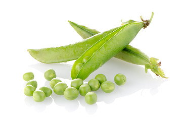 Image showing Fresh green pea pod