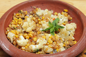 Image showing Balti sweetcorn and cauliflower curry