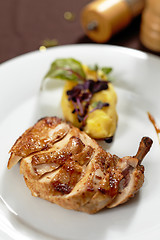 Image showing grilled chicken leg