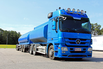 Image showing Blue Mercedes Benz Truck and Trailer