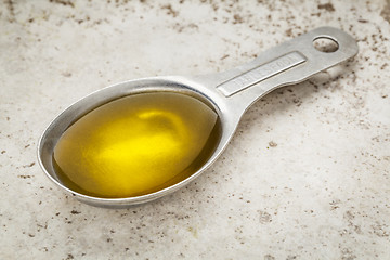 Image showing tablespoon of olive oil