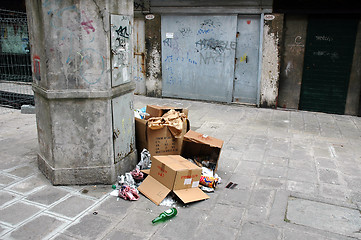 Image showing junk, mess, rubbish, graffiti in venice alley