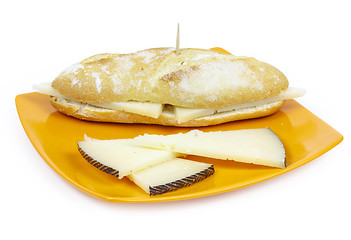 Image showing Sausage sandwich, typical Basque cap.