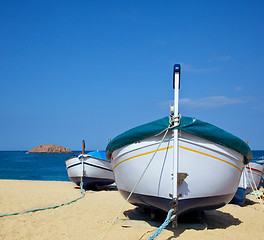 Image showing Boats on the beach