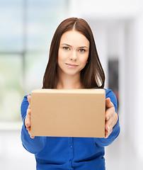 Image showing businesswoman delivering box