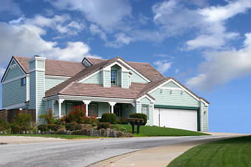 Image showing House on the hill