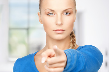 Image showing businesswoman pointing her finger