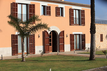 Image showing Entrance to an upmarket villa