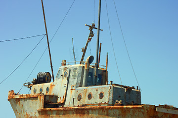 Image showing Old rusty boat