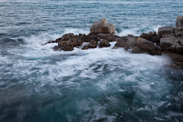 Image showing wave and rock