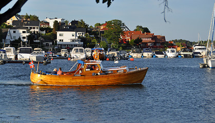 Image showing Traditional pine cruiser