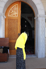 Image showing Muslim Woman