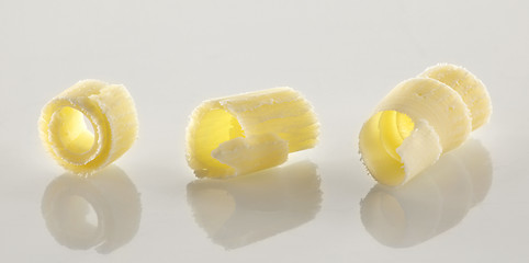 Image showing white chocolate curls