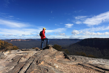 Image showing Bushwalker admiring the view from Flat Rock Wentworth Falls