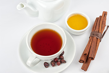 Image showing berries  tea