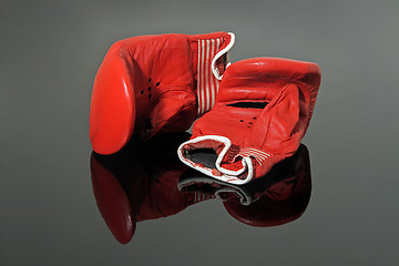 Image showing old boxing gloves