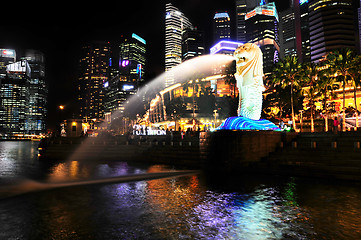 Image showing Merlion fountain at night