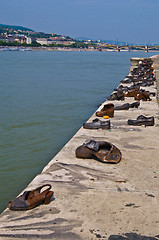 Image showing Memorial at the Danube