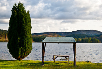 Image showing Picnic table