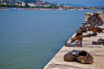 Image showing Memorial at the Danube