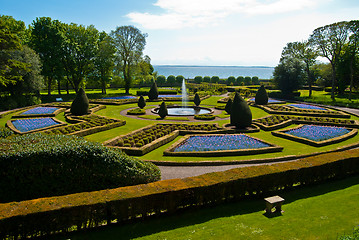 Image showing Garden of Dunrobin Castle