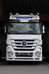 Image showing White Mercedes-Benz Actros Truck