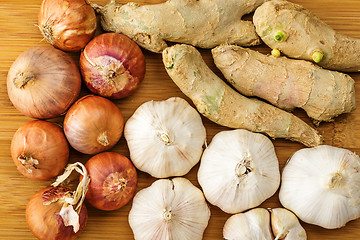 Image showing Group of ginger, garlic and allium ascalonicum